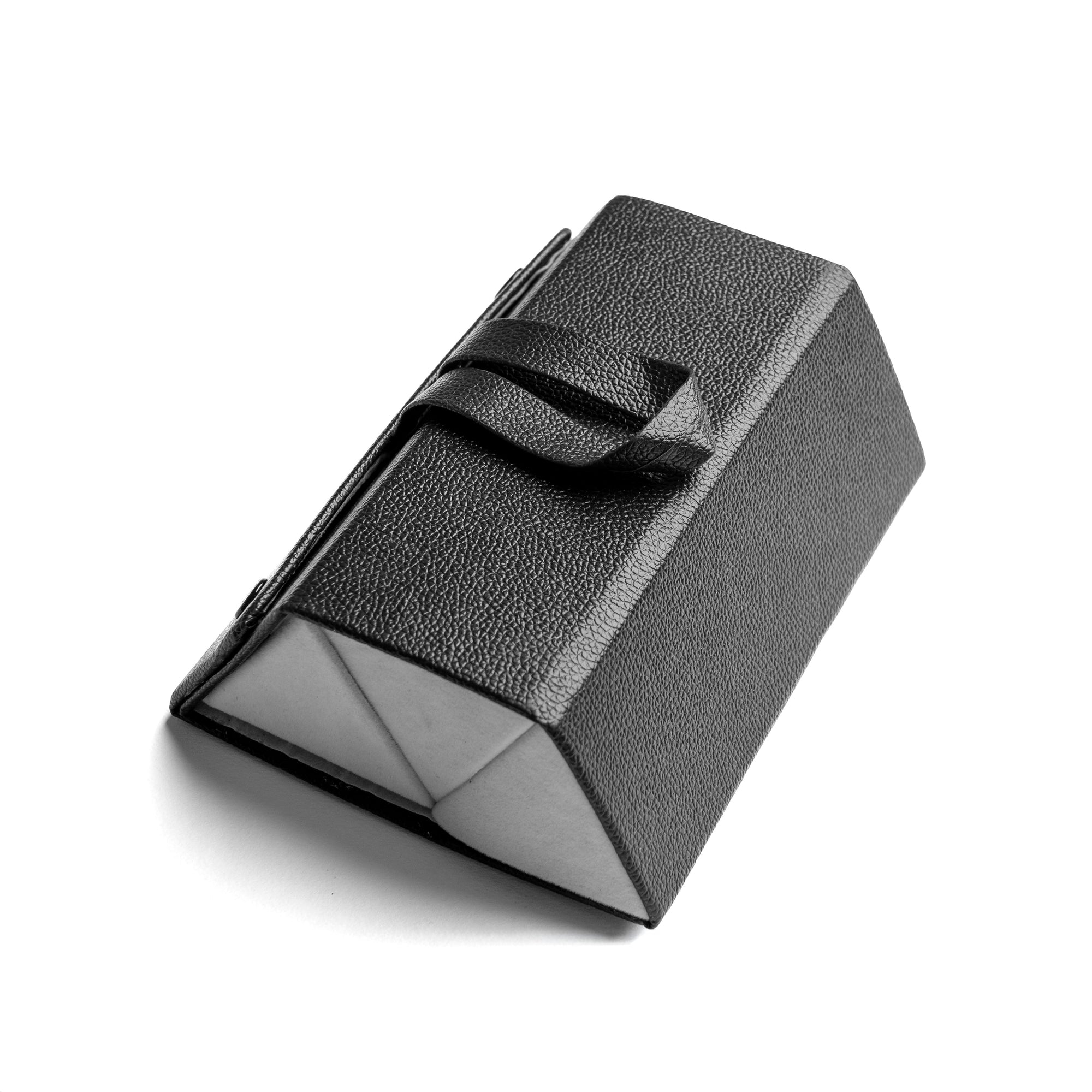 [ Vault ] Multi-Slot Travel Case