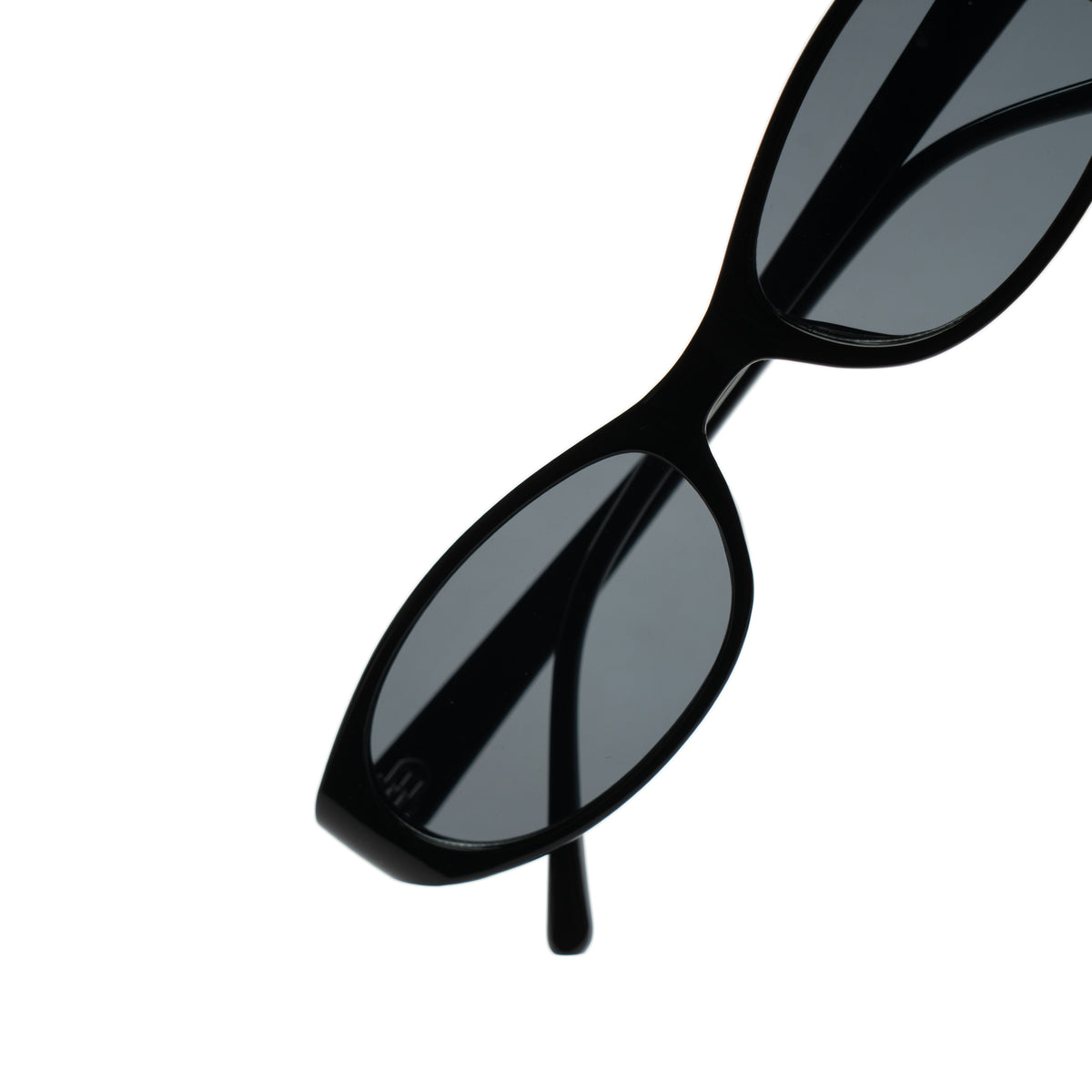 [ Nyx ] Slim 90s Oval Sunglasses : Black