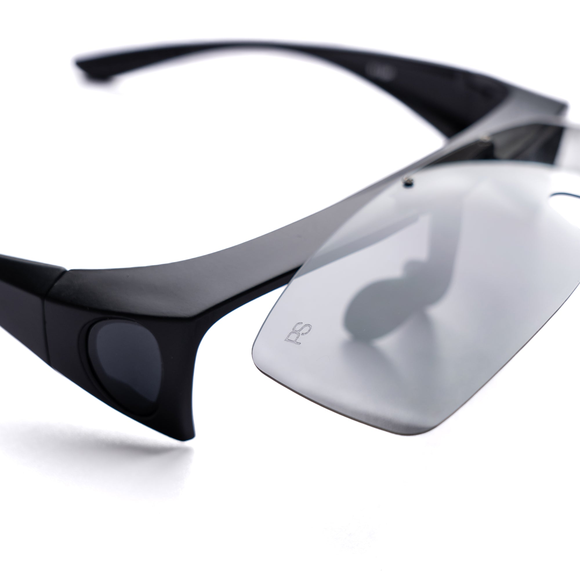 [ Mongul ] Flip-Up Polarsied Sunglasses : Photochromatic - projectshades