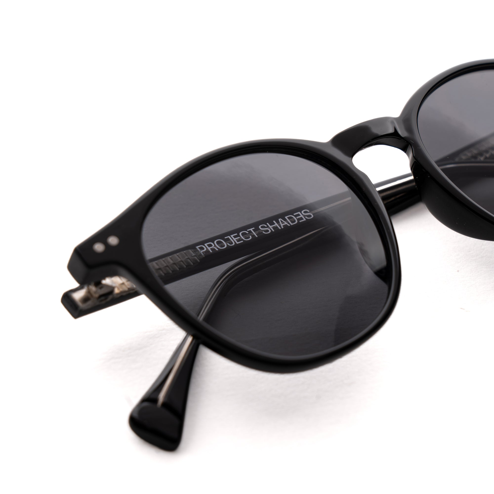 [ Roundabout ] Everyday Round Sunglasses : Black - projectshades