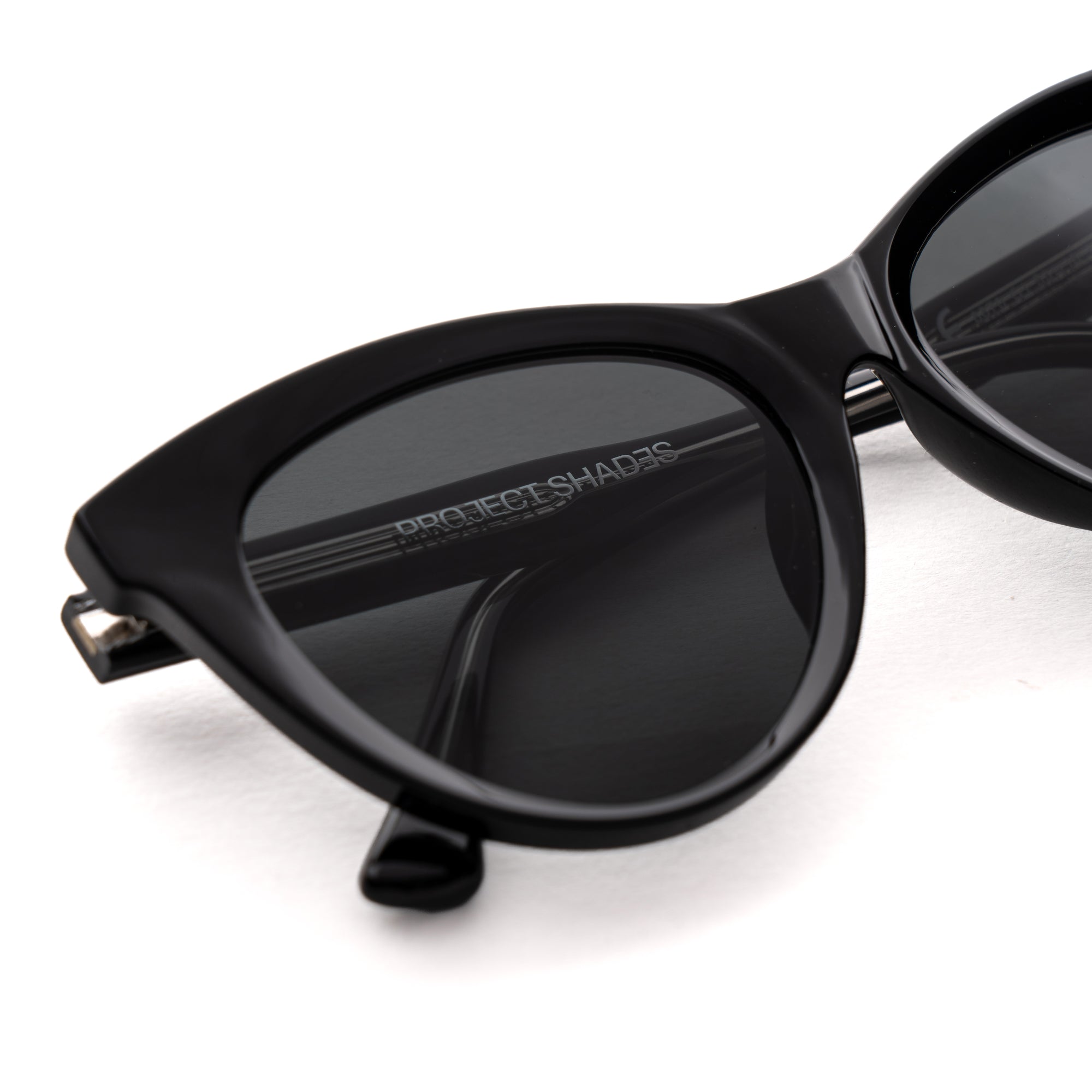 [ Luna ] Classic Cateye Sunglasses : Black - projectshades