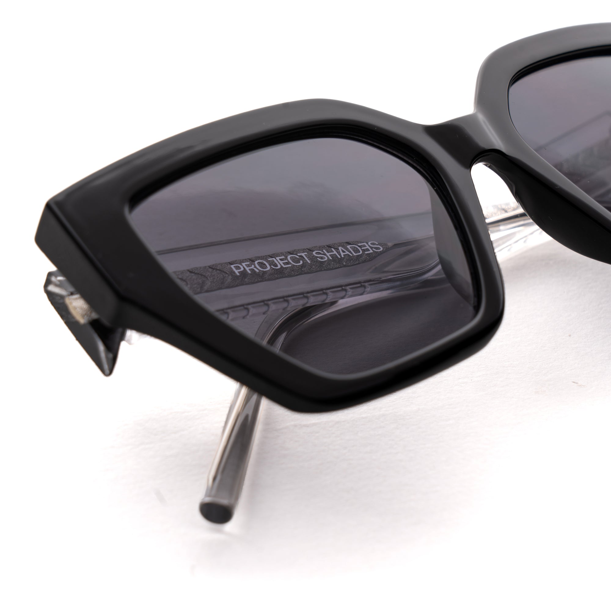 [ Muse ] Oversized Cateye Sunglasses : Black - projectshades