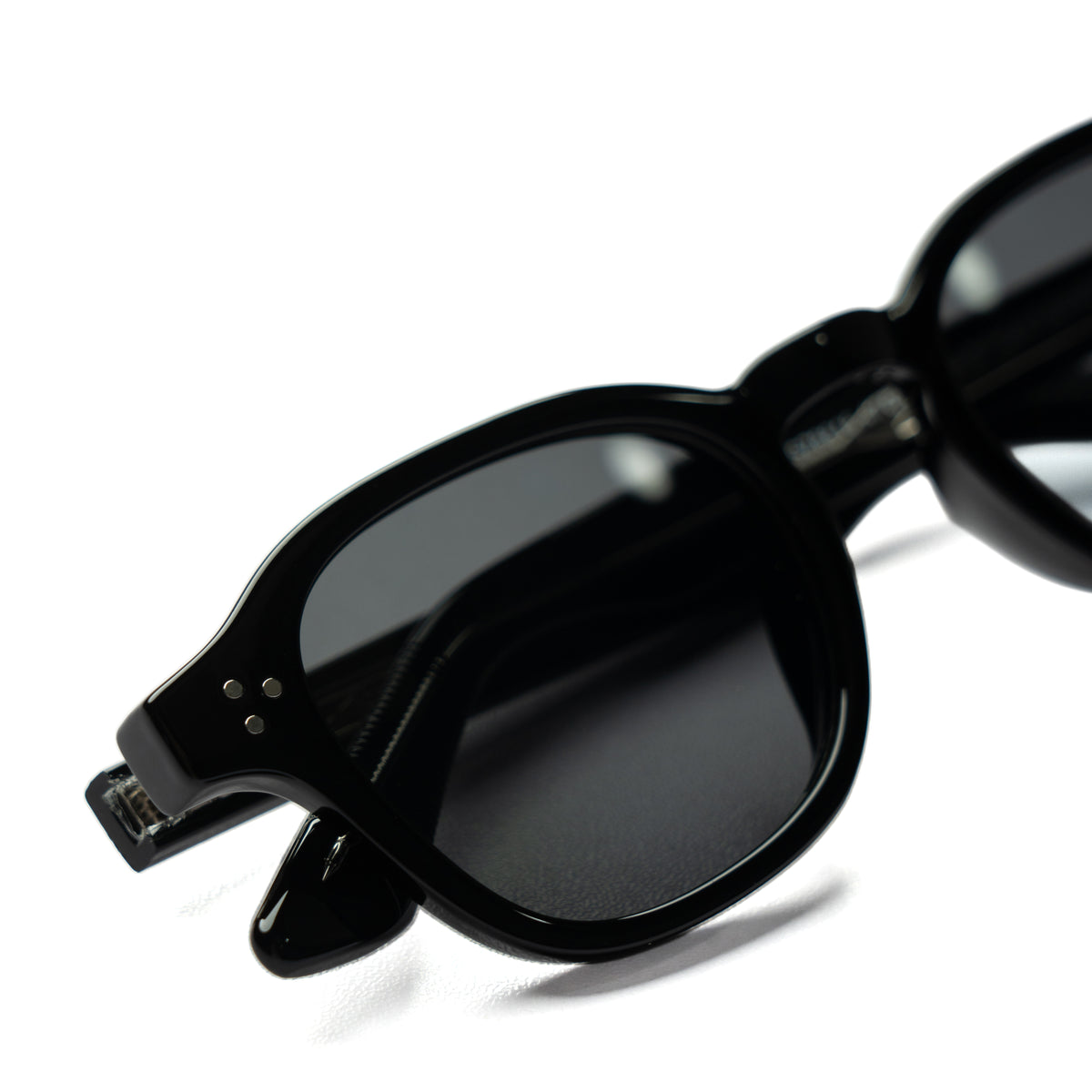 [ Icarus ] Retro Round Sunglasses : Black