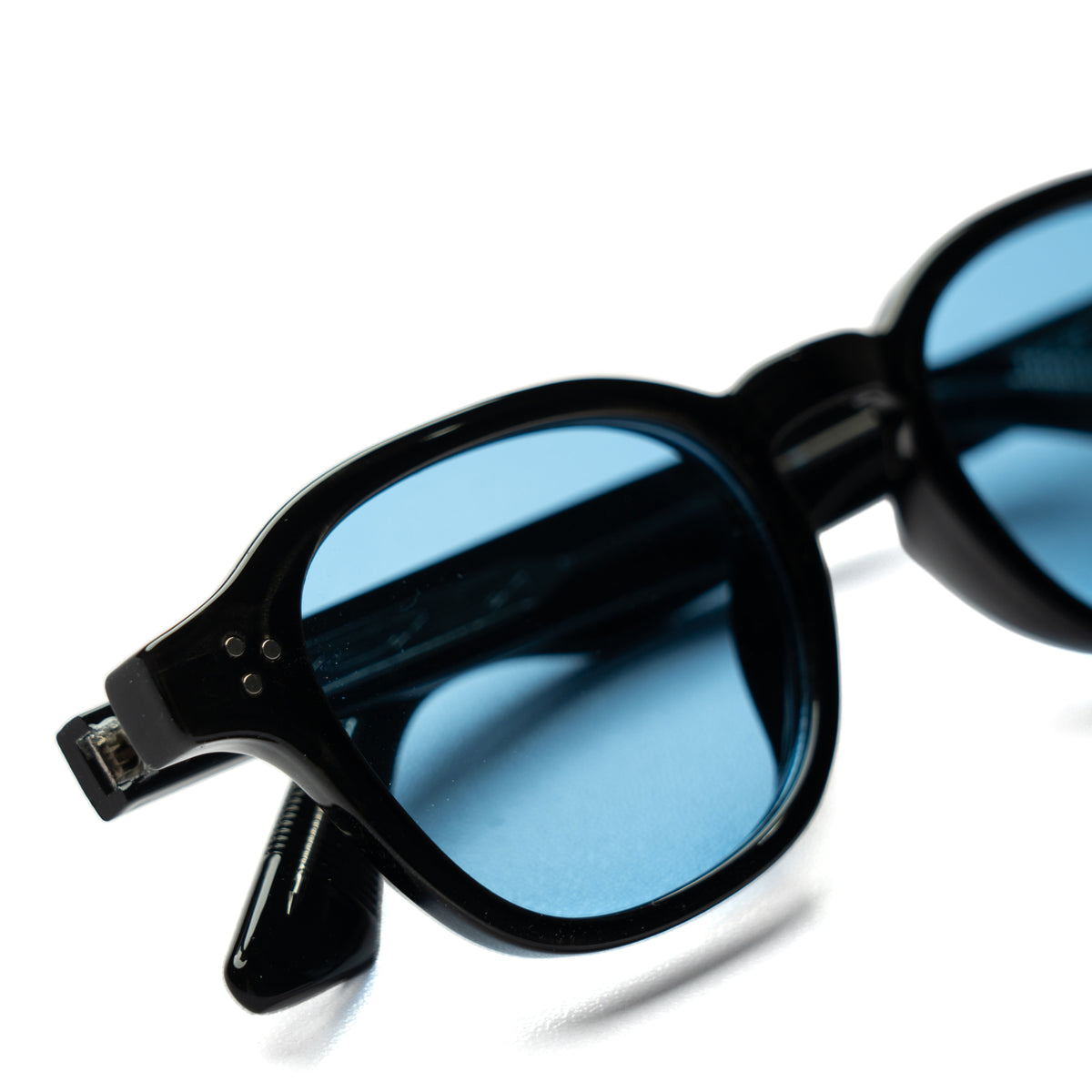 [ Icarus ] Retro Round Sunglasses : Black/Blue