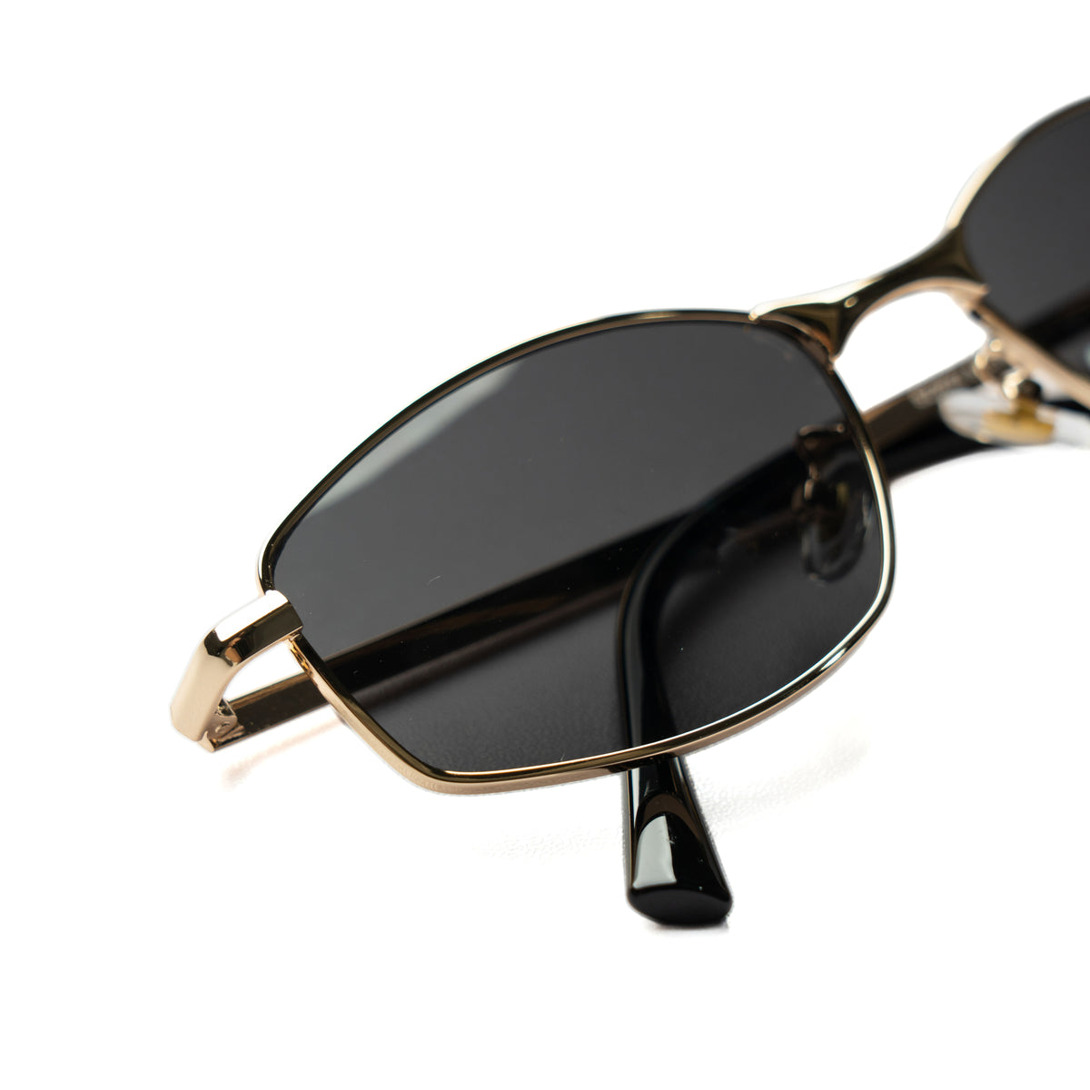 [ Iris ] Slim Geometric Metal Sunglasses : Black/Gold
