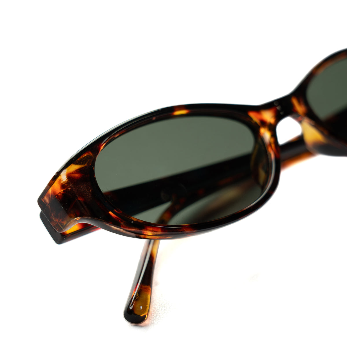 [ Nyx ] Slim 90s Oval Sunglasses : Leopard/Green