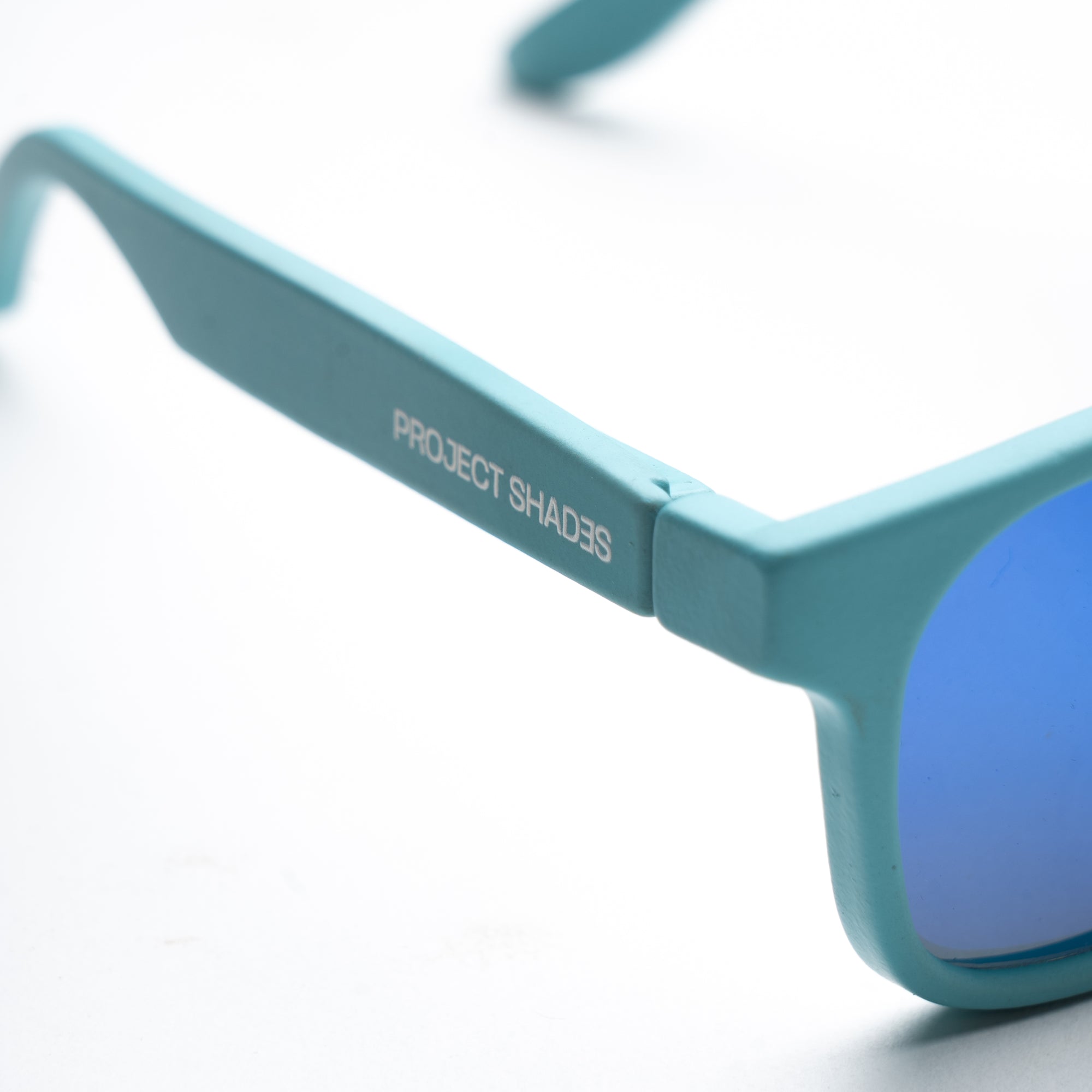 [ Reborn 002 ] Sunglasses made out of packet of chips