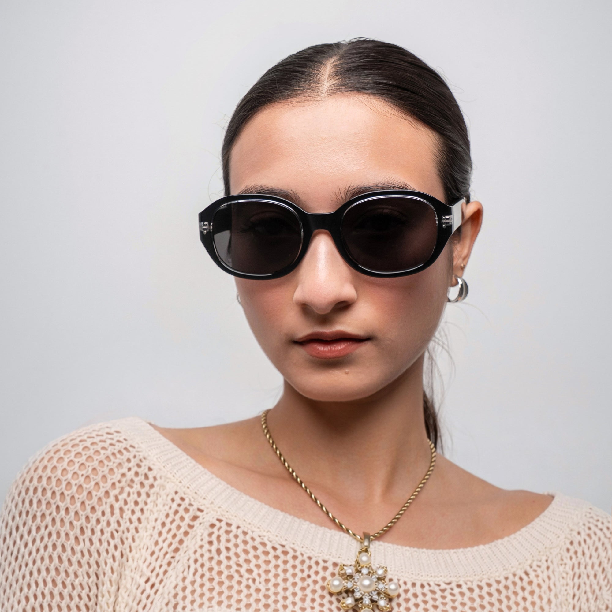 [ Forme ] Classic Round Sunglasses : Black - projectshades