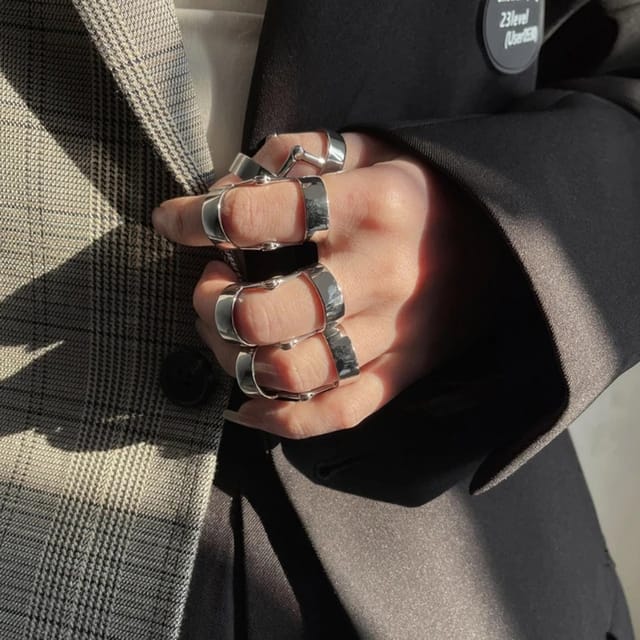 [ Edgerunner ] Cyberpunk Knuckle Ring