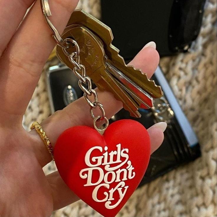 [ Girls Dont Cry ] Heart Key Chain - projectshades