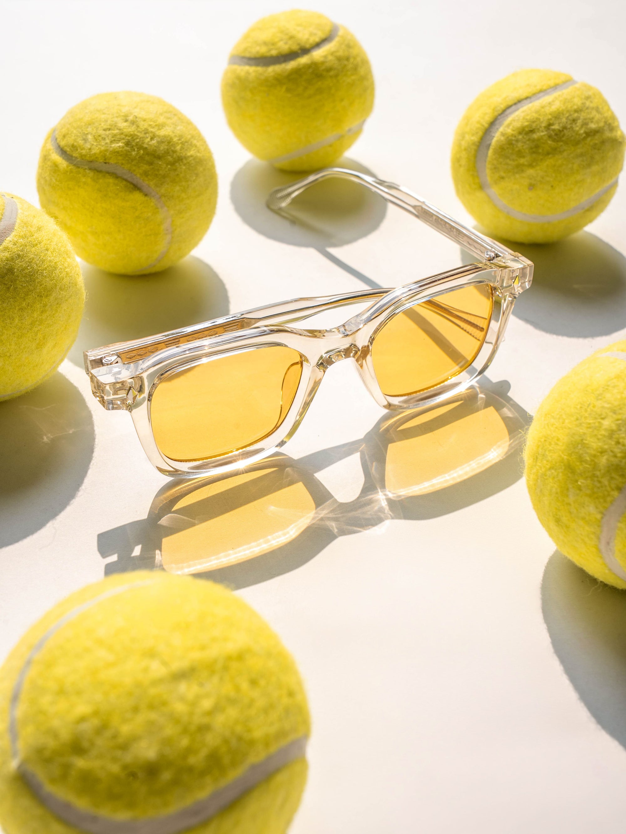 [ Vanta ] Luxe Unisex Sunglasses - Clear/Yellow